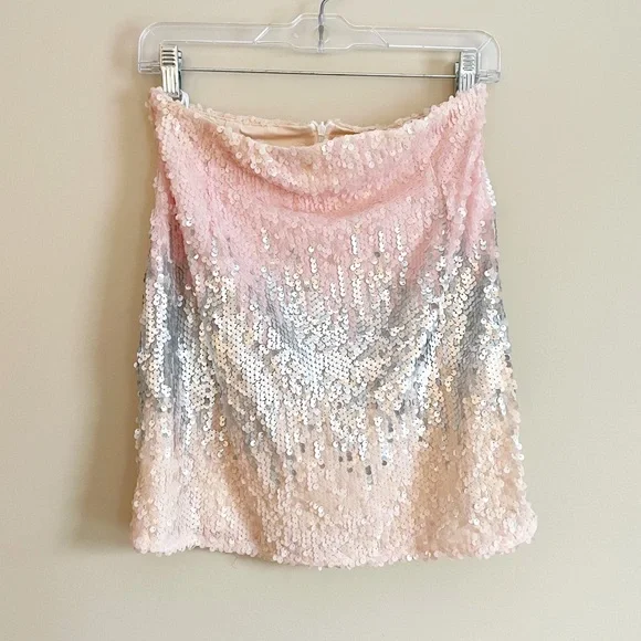 SUPERDOWN Aubree Sequin Valentine Mini Skirt NWT Size L - Picture 2 of 10